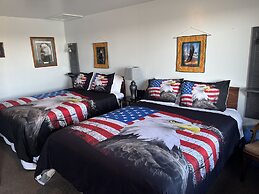 Eagle View Motel & Retreat