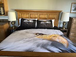 Eagle View Motel & Retreat