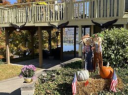 Eagle View Motel & Retreat