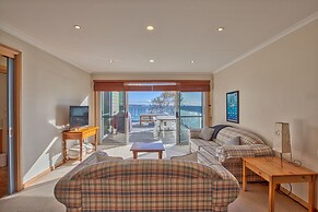 Beach Side Bay Of Fires