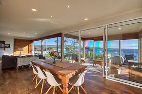 Beach Side Bay Of Fires