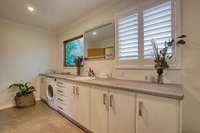 Lazy Wave Beach House