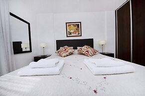 Bvd. Illia Apartment AN4