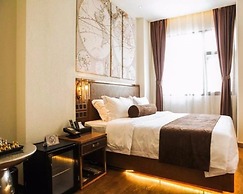 James Joyce Coffetel Xi'an Huaqingchi