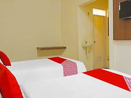 OYO Life 709 Menjangan Residence at Klayatan