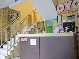 OYO Life 709 Menjangan Residence at Klayatan