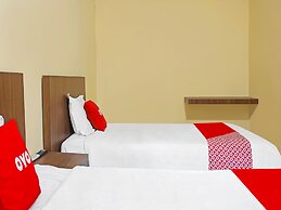 OYO Life 709 Menjangan Residence at Klayatan