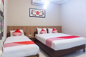 Super OYO 942 Srikandi Hotel