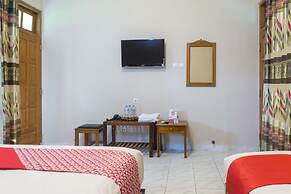 Super OYO 942 Srikandi Hotel