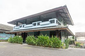 Super OYO 942 Srikandi Hotel