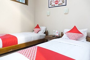 Super OYO 942 Srikandi Hotel