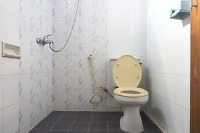 Super OYO 942 Srikandi Hotel