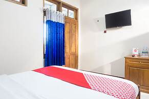 Super OYO 942 Srikandi Hotel