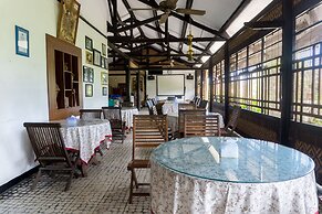 Super OYO 942 Srikandi Hotel