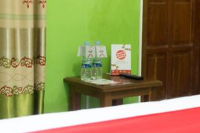 Super OYO 942 Srikandi Hotel