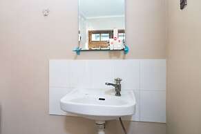 Super OYO 942 Srikandi Hotel