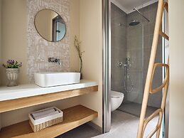 Thea lux natur villa