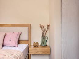 Thea lux natur villa