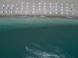 Pearl Beach Hotel