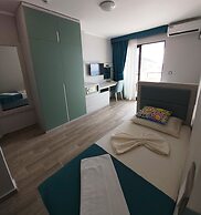 Pearl Beach Hotel
