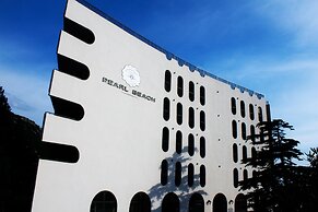 Pearl Beach Hotel