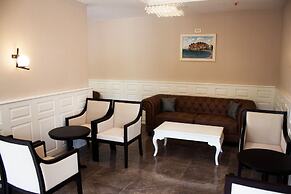 Pearl Beach Hotel