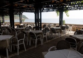 Pearl Beach Hotel