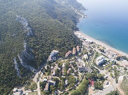 Pearl Beach Hotel
