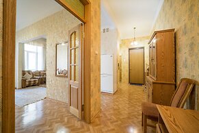 Hello apartments Admiralteysky