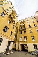Hello apartments Admiralteysky
