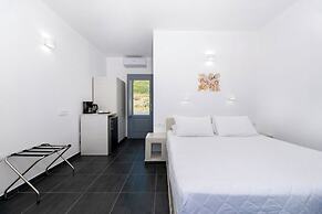 Pancratium villas & suites