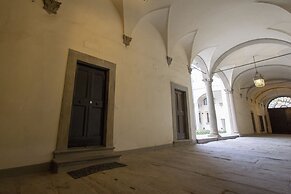 Flora Historical Luxury House