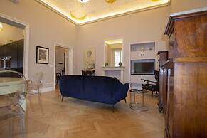 Flora Historical Luxury House