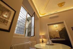 Flora Historical Luxury House