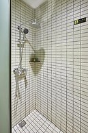 Jiangxia Business Hotel