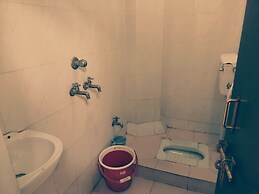 Hotel Green Palace and Ujala Restaurant