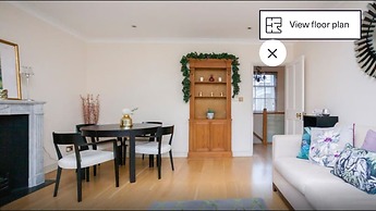 English Garden Apartment