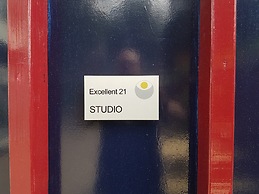 Studio Excellent 21