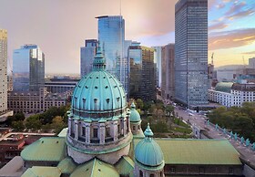 Fairmont The Queen Elizabeth Gold Experience