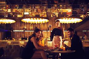 Fairmont The Queen Elizabeth Gold Experience