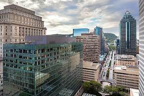 Fairmont The Queen Elizabeth Gold Experience