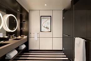 Fairmont The Queen Elizabeth Gold Experience