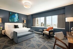 Fairmont The Queen Elizabeth Gold Experience