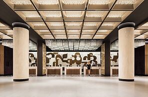 Fairmont The Queen Elizabeth Gold Experience