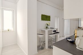 Metropole Apartments Old Town