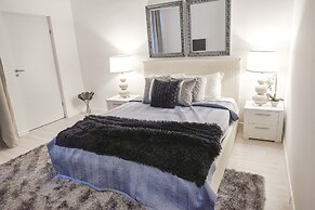 Metropole Apartments Old Town