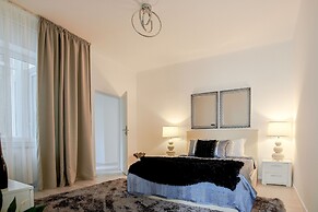 Metropole Apartments Old Town