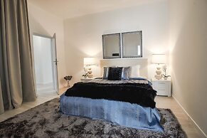 Metropole Apartments Old Town