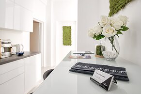 Metropole Apartments Old Town