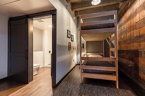 Moxy Nashville Downtown